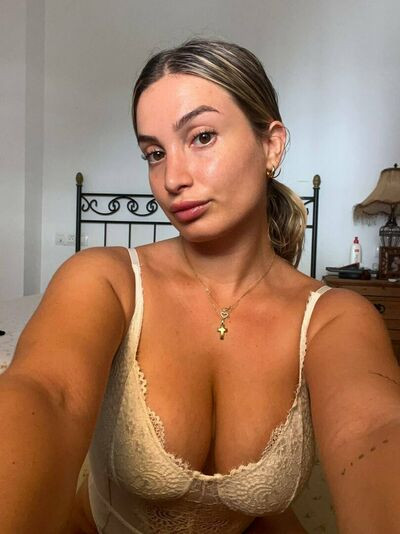 itssschloeee - #11