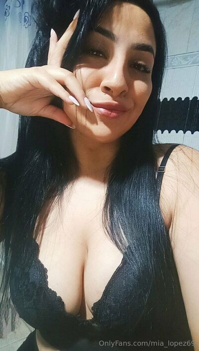 mia_lopez69 - #7