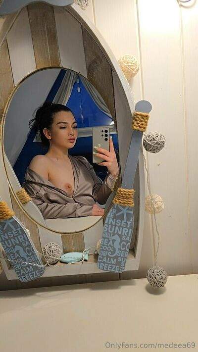 medeea_.69 - #4