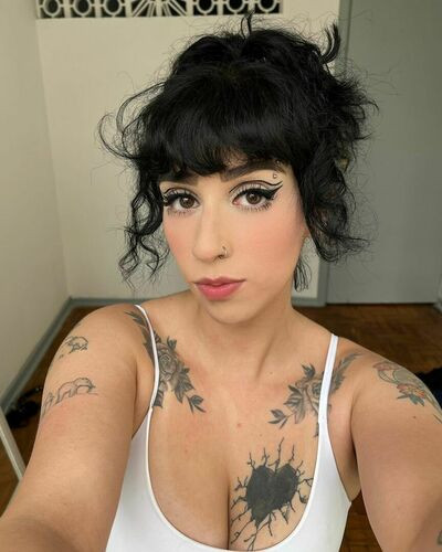 Veronica Domingues - #12