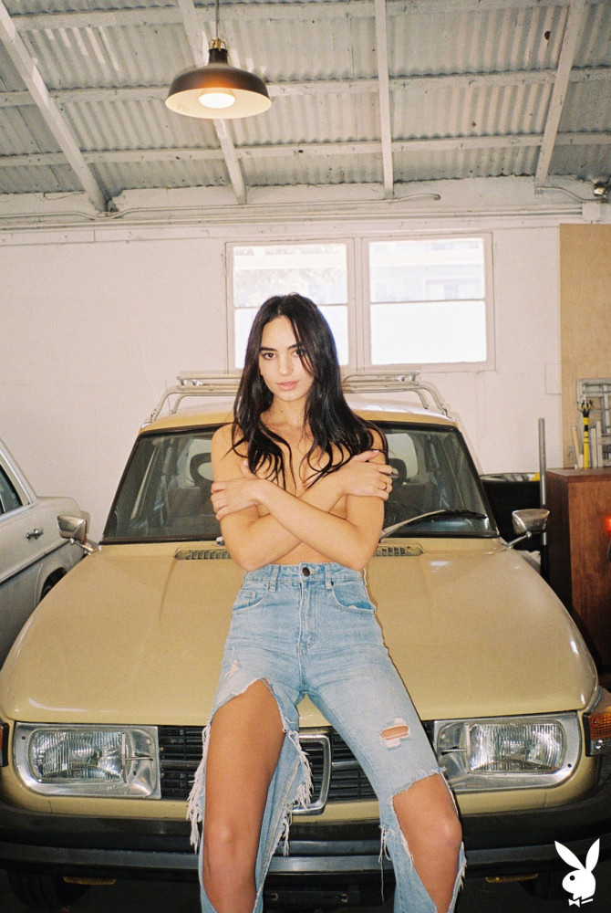 Sarah Mollica Posing Nude And Loves Cars - #2