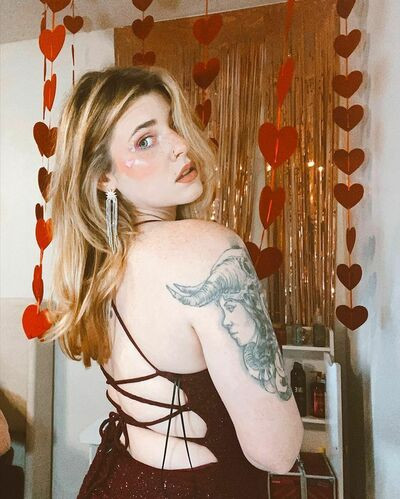 Victoria Scottlyn https: victoria_scottlyn victoriascottlyn - #7