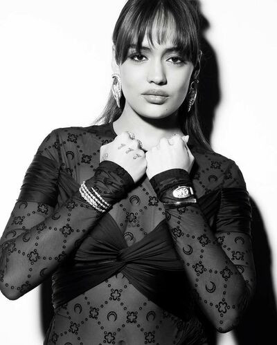 Thalia Besson - #8