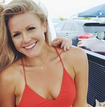 karolineleavitt - #1