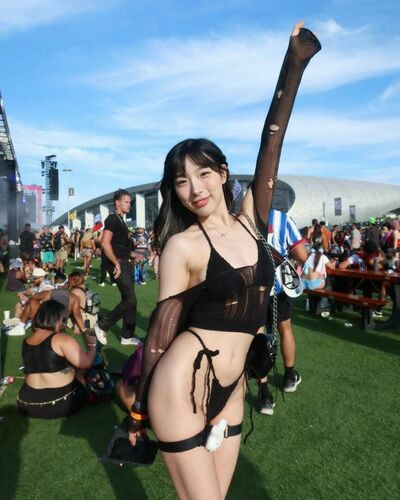 daintybabyelle elleleeofficial https: - #11