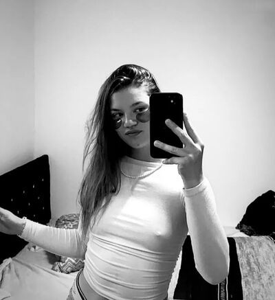 Alina Pfeifer - #14