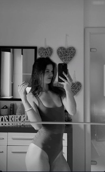 Alina Pfeifer - #2