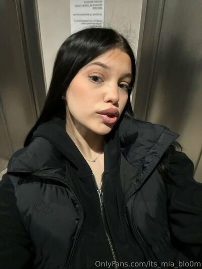 its_mia_blo0m - #16