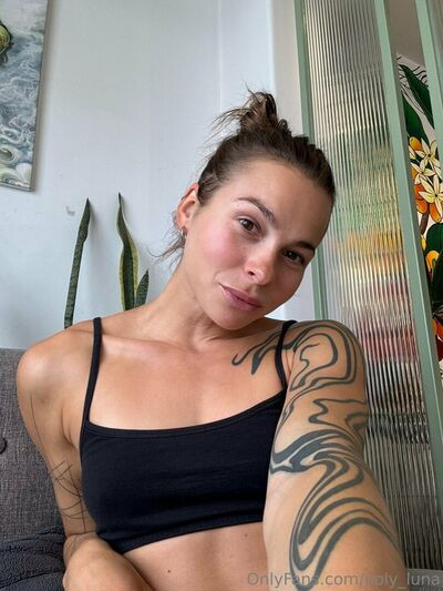 poly_luna - #17