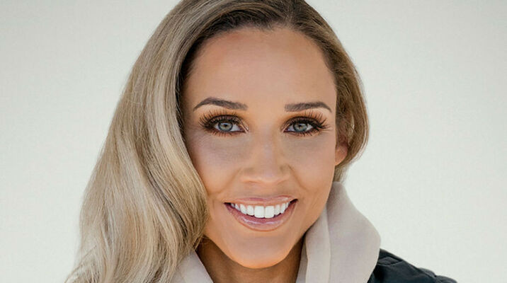 Lolo Jones lolojones - #4