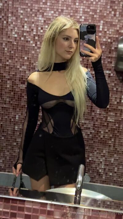 theevaelfie - #19