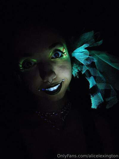 Alice_Lexington Marianne Lace alice.troublemaker iNeverMetHer missalicethegoth - #4