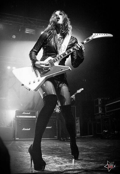Lzzy Hale - #14