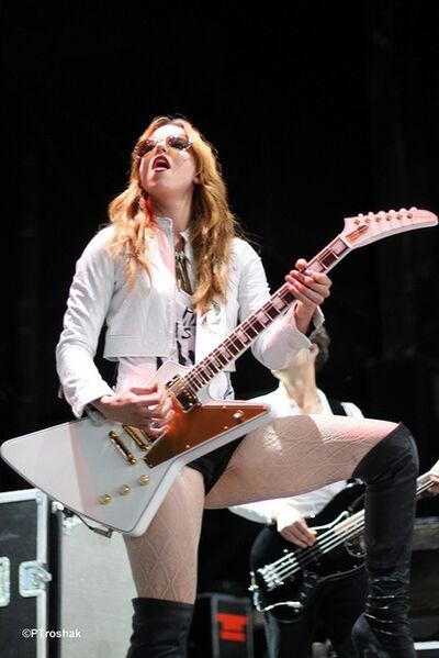 Lzzy Hale - #11