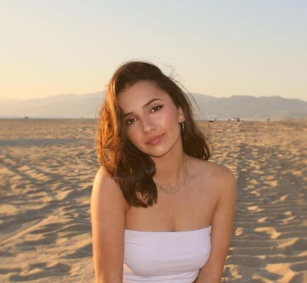 Arianna Rivas - #4