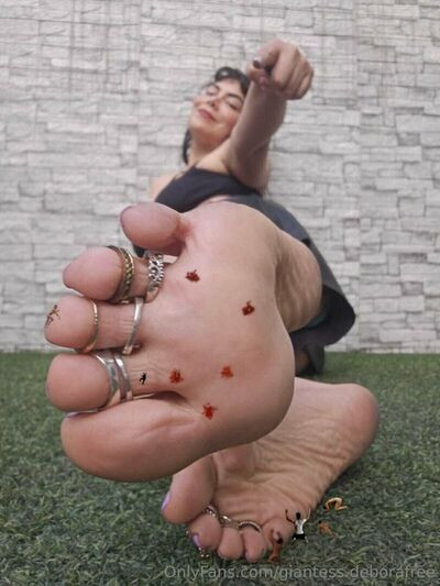 giantess.deborafree - #10