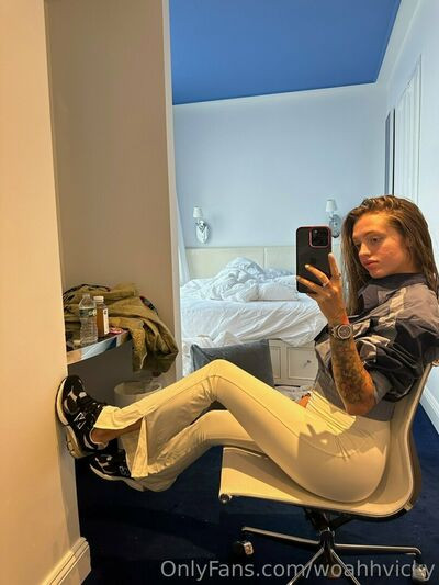 woahhvicky - #12