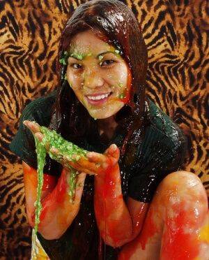 Lecherous thai floosie makes some non nude messy and slimy action - Thailand on picsofsex.com