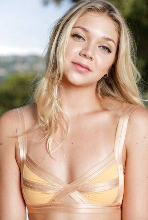 Sweetheart Jessie Andrews is fascinating with her perfect nooty on picsofsex.com