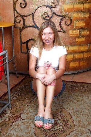 Horny teen babe Jessy B exposing her petite body and spreading her legs on picsofsex.com