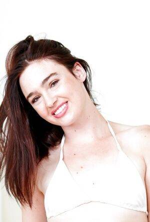 Scrupulous teen babe Jodi Taylor can do anything you want from her on picsofsex.com