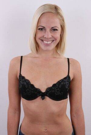 Smiling amateur Michaela gets naked for strangers in a bid for porn stardom on picsofsex.com
