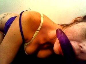 Freckles 18 I Give Head on picsofsex.com