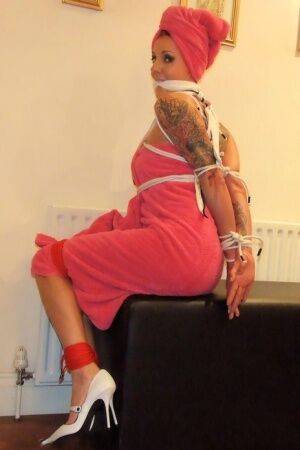 Black Fox Bound Pink n White Towel Tied on picsofsex.com