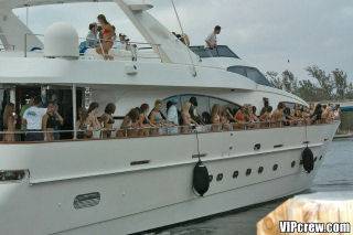 Best party girls fucking on the boat - Brazil on picsofsex.com