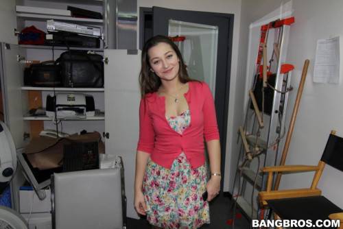 In This Weeks Backrook Facials We Have The Lovely Dani Daniels And Let Me Tell You Guys Something She Definetly Has Something For My Boy on picsofsex.com