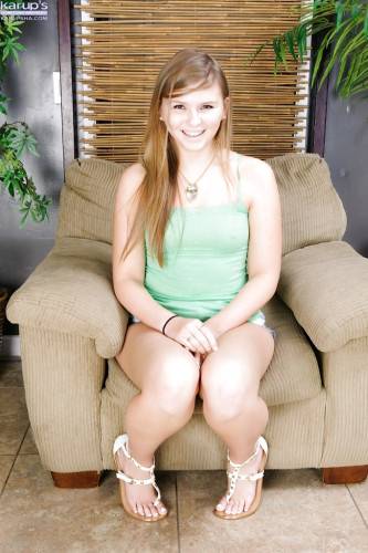 Shapely american teen Melissa May loves foot fetish - Usa on picsofsex.com