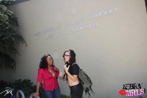 Stace Lane & Sin Sage on picsofsex.com