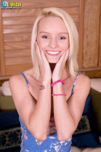 Cute Smiling Blonde Sammie Daniels Looks Somewhat Embarrassed When Playing With Rod on picsofsex.com