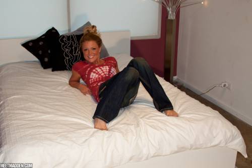 Cute Blonde Babe Meet Madden Shows Her Nice Figure As She Poses On The Bed on picsofsex.com