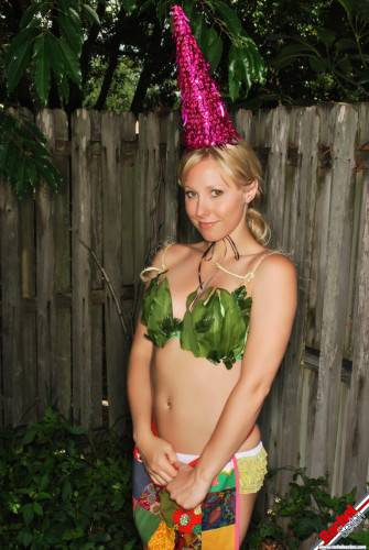 Passionate Looking Blonde Rachel Sexton Is Staying Naked In The Yard At Night on picsofsex.com