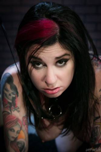 Attractive american brunette amateur Joanna Angel enjoy amazing threesome scene - Usa on picsofsex.com