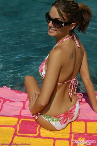 Tight Smooth Skinned Girl Paris Parker In Sunglasses Peels Off Her Bikini In The Pool on picsofsex.com