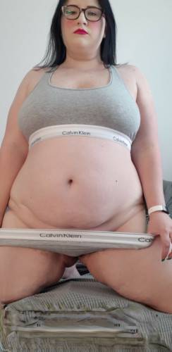 Fart Queens Katy Churchill on picsofsex.com