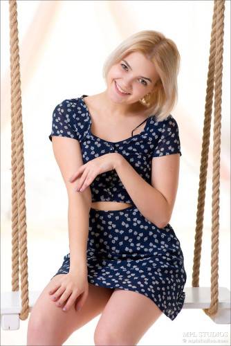 Swing Into Bed on picsofsex.com