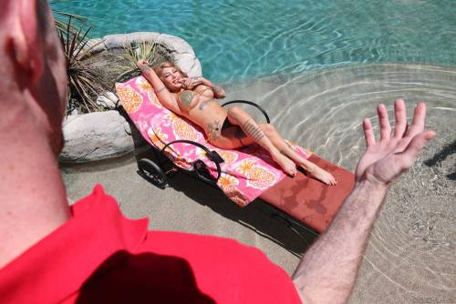 Kitana Montana Pleases Lucky Dude By The Pool on picsofsex.com