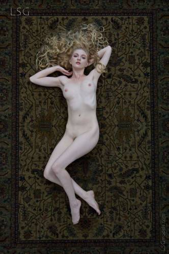 Pale Skinned Model Tiana Hunter With Long Blonde Hair In All Her Nudity on picsofsex.com