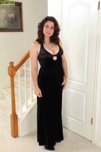 Brunette MILF Gianna Jones Takes Her Classy Dress Off To Play With Her Hairy Muff. on picsofsex.com