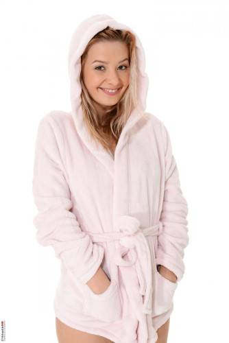 Gorgeous Busty Blonde Anna Tatu Poses In Her Bath Robe As Well As Without It on picsofsex.com