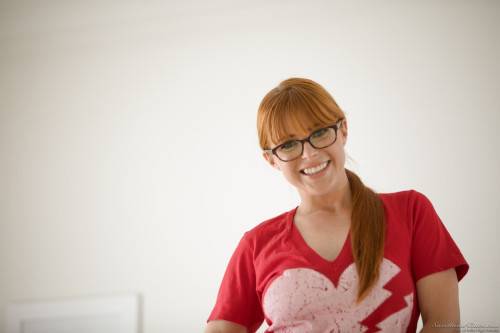 Excellent american pornstar Penny Pax baring big boobs and butt - Usa on picsofsex.com