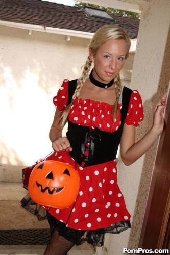 Pigtailed Blonde Eden Adams Shows Her Bits On Halloween And Takes On Long Dicked Guy on picsofsex.com