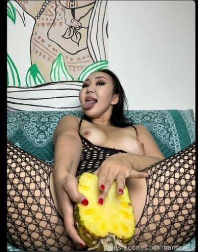 Chinitamamasita hot_momma_95 on picsofsex.com