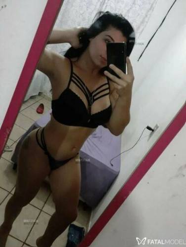 Bruninhaia_ brusafadinha on picsofsex.com