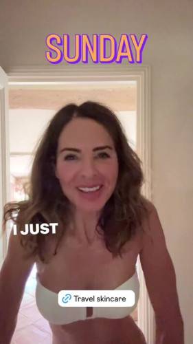 Trinnywoodall on picsofsex.com