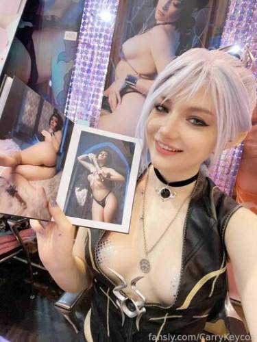 Carry.key_cosplay on picsofsex.com