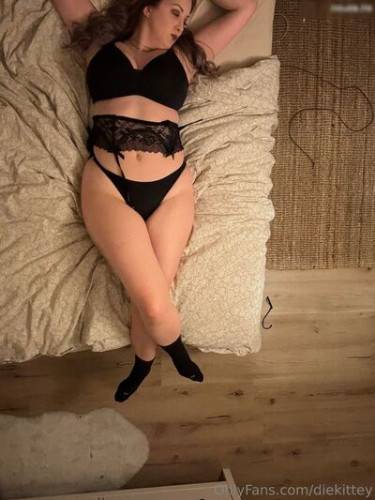 Binamusik diekittey on picsofsex.com